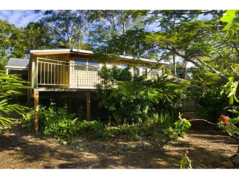 25 Sleepy Hollow Drive, Noosa Heads QLD 4567