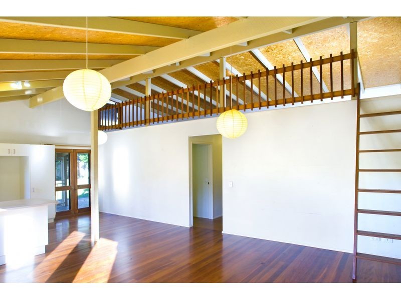 25 Sleepy Hollow Drive, Noosa Heads QLD 4567