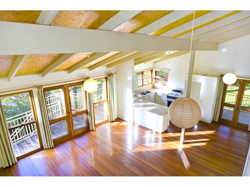 25 Sleepy Hollow Drive, Noosa Heads QLD 4567