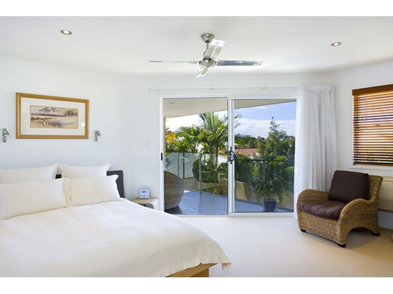 10 Treasure Cove, Noosaville QLD 4566