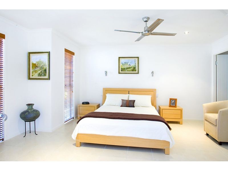 10 Treasure Cove, Noosaville QLD 4566