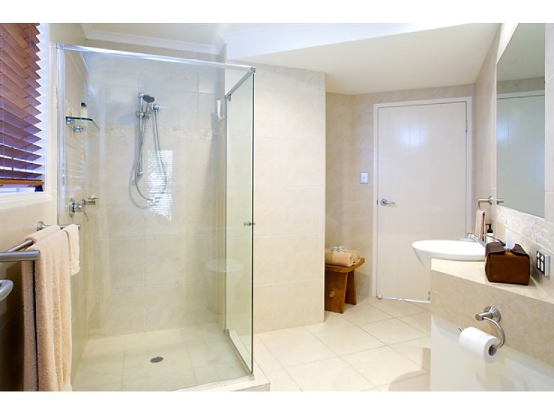 10 Treasure Cove, Noosaville QLD 4566