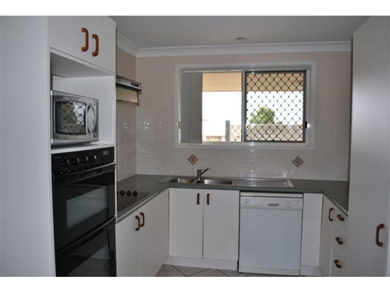 1 Werita Court, Sunrise Beach QLD 4567