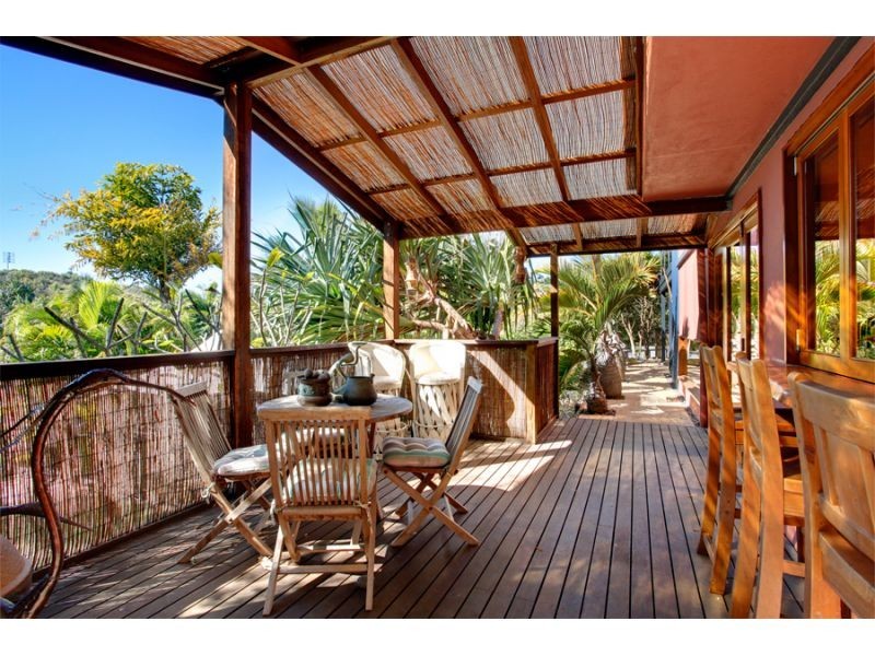 22 Rainbow Crescent, Sunrise Beach QLD 4567