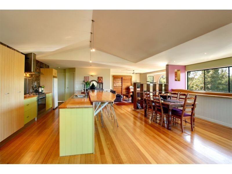 22 Rainbow Crescent, Sunrise Beach QLD 4567