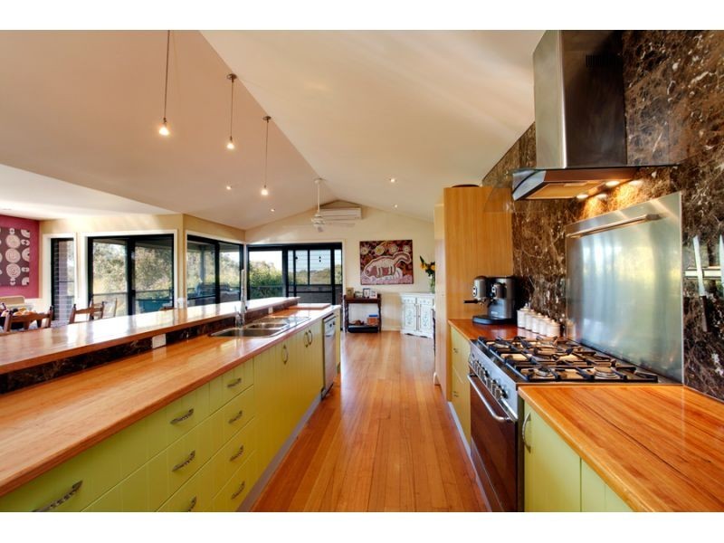 22 Rainbow Crescent, Sunrise Beach QLD 4567