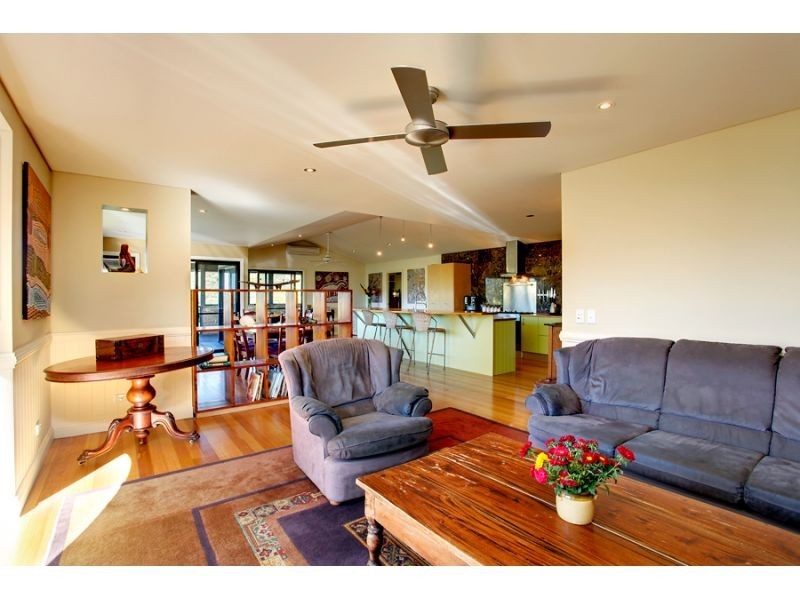 22 Rainbow Crescent, Sunrise Beach QLD 4567