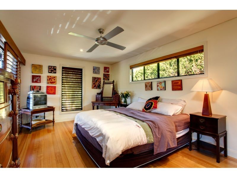 22 Rainbow Crescent, Sunrise Beach QLD 4567