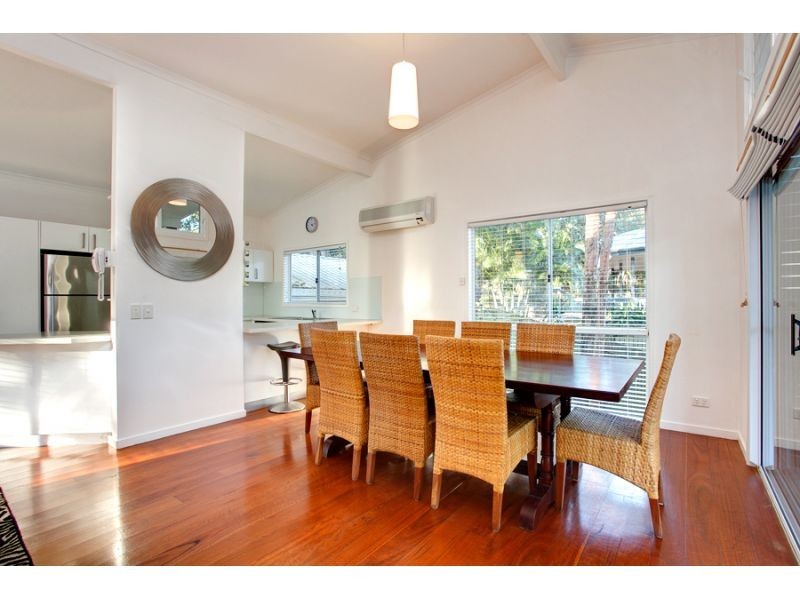 23 Leslie Drive, Noosa Heads QLD 4567