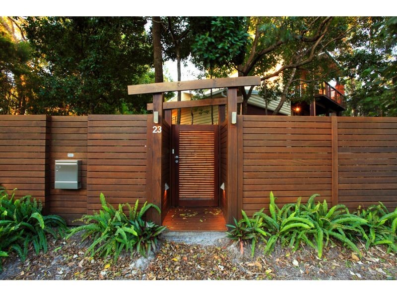 23 Leslie Drive, Noosa Heads QLD 4567