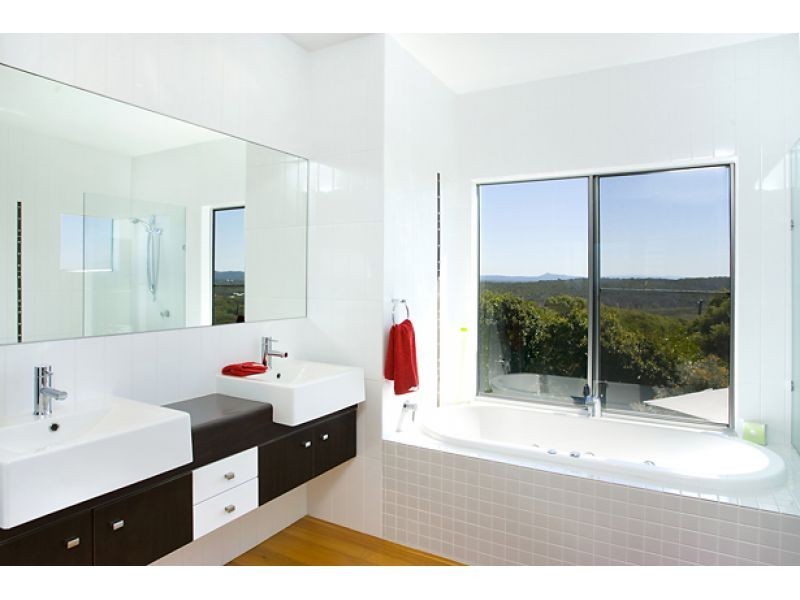 11 Noosa Dunes, Castaways Beach QLD 4567