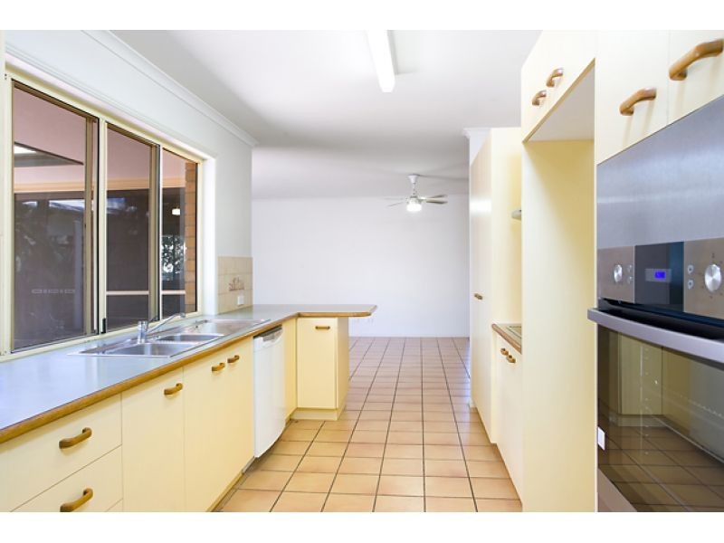 4 Bega Link, Noosa Heads QLD 4567