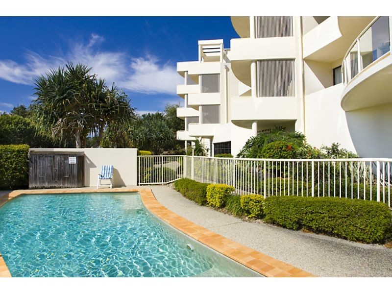 2, 9 Selene Street, Sunrise Beach QLD 4567
