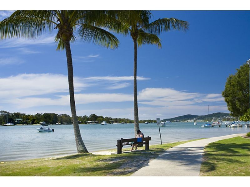8, 137 Gympie Terrace, Noosaville QLD 4566