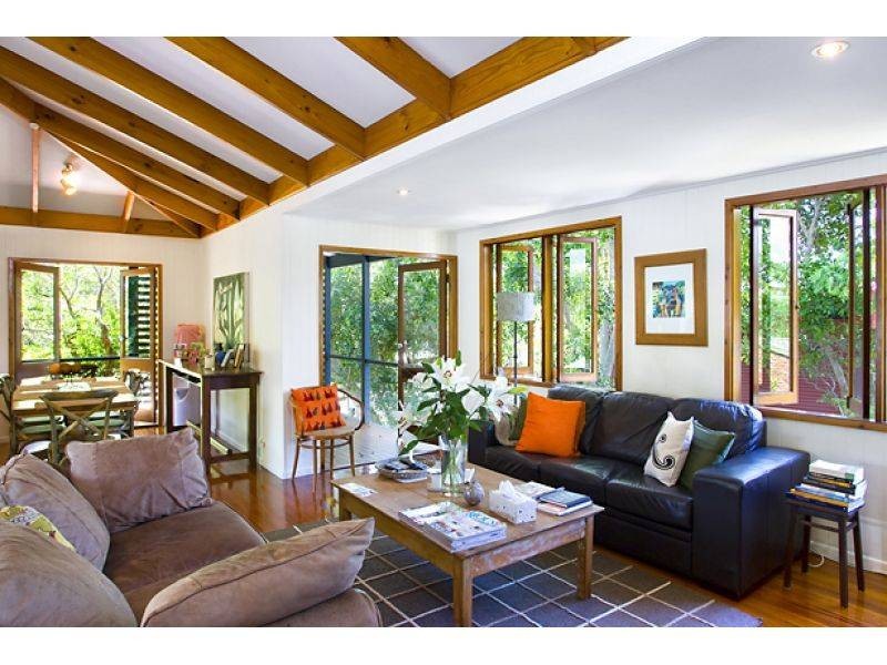 9 Currawong Street, Noosa Heads QLD 4567