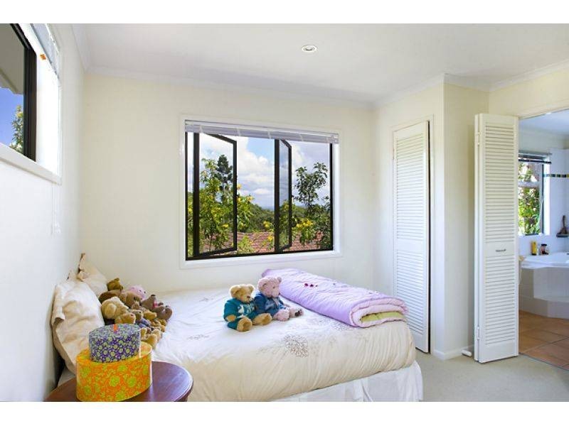 9 Currawong Street, Noosa Heads QLD 4567