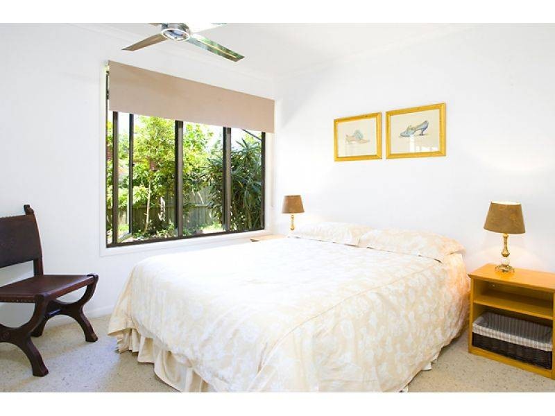 9 Currawong Street, Noosa Heads QLD 4567