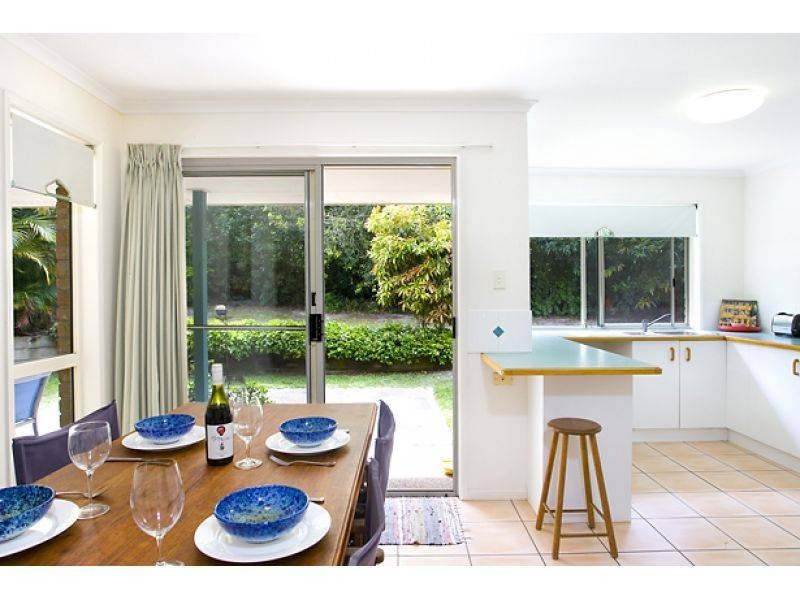 10 Twilight Street, Sunrise Beach QLD 4567