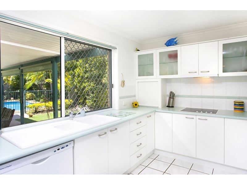 41 Comet Drive, Sunrise Beach QLD 4567