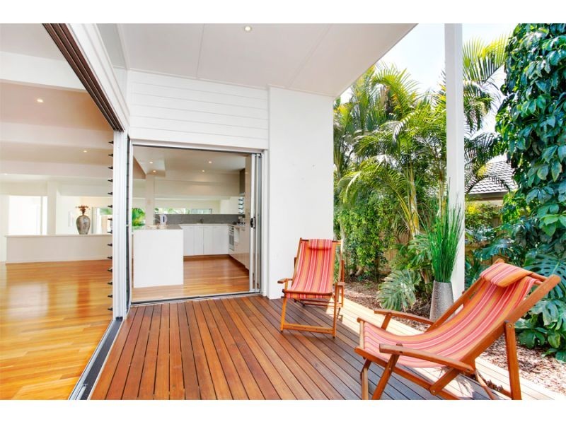 15 Sunset Drive, Noosa Heads QLD 4567