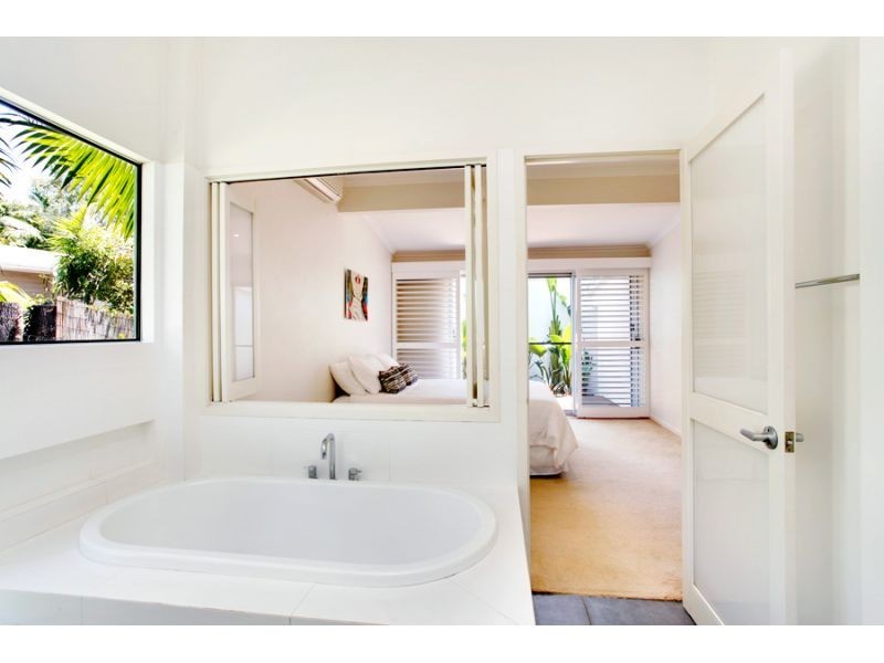 15 Sunset Drive, Noosa Heads QLD 4567