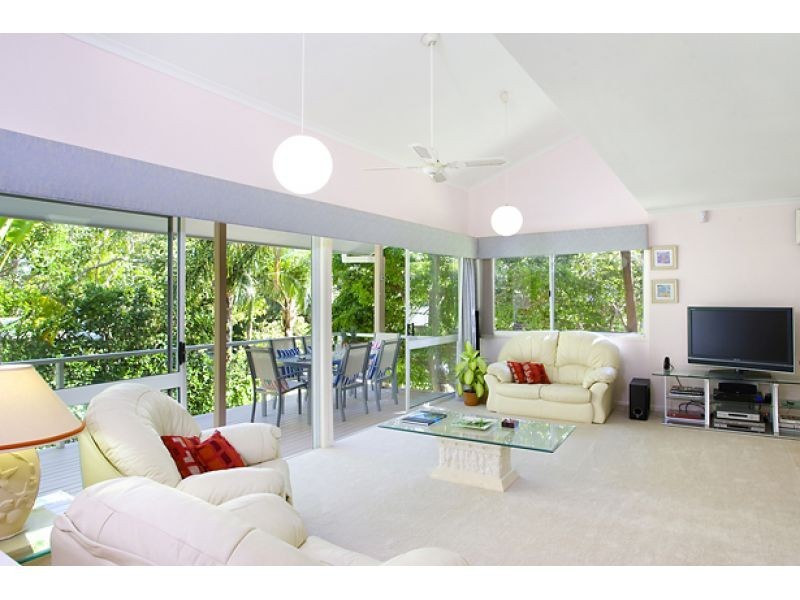 64 Bryan Street, Sunshine Beach QLD 4567