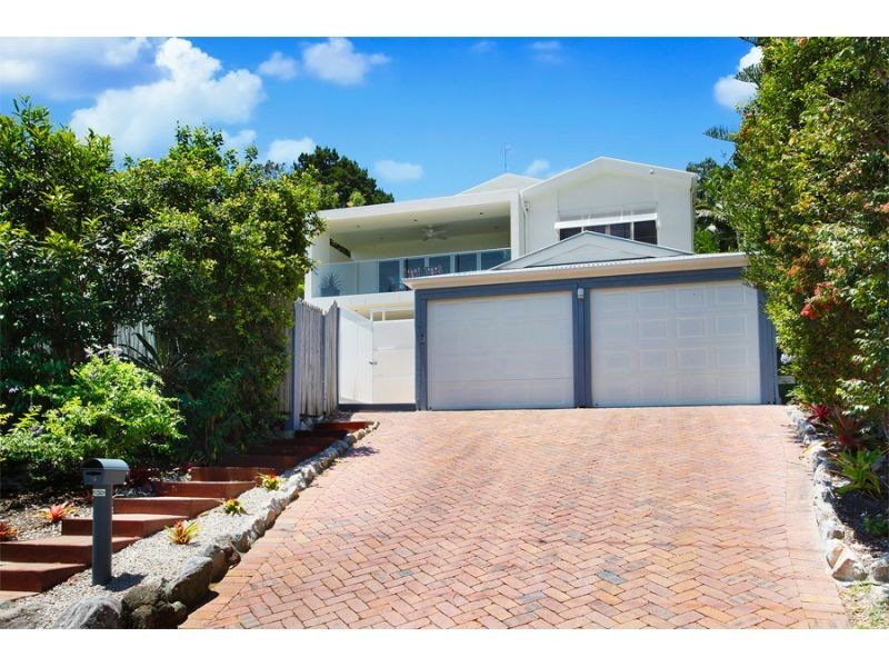 15 Nairana Rest, Noosa Heads QLD 4567