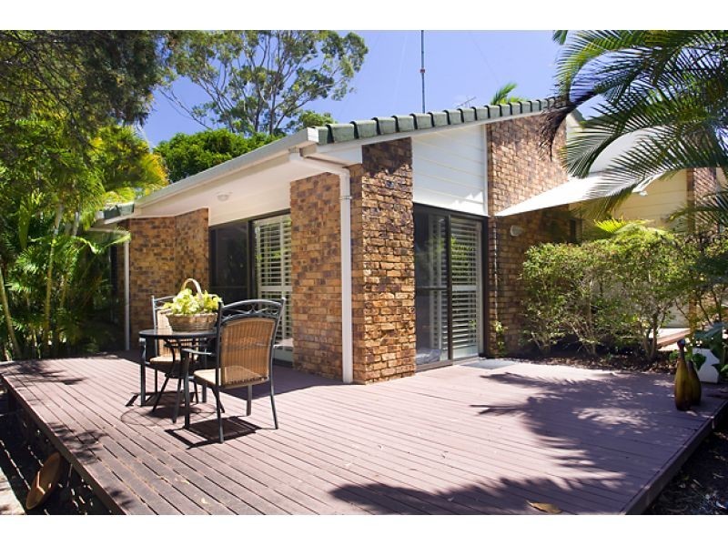 5 Delorme Street, Noosa Heads QLD 4567