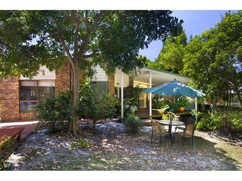 5 Delorme Street, Noosa Heads QLD 4567