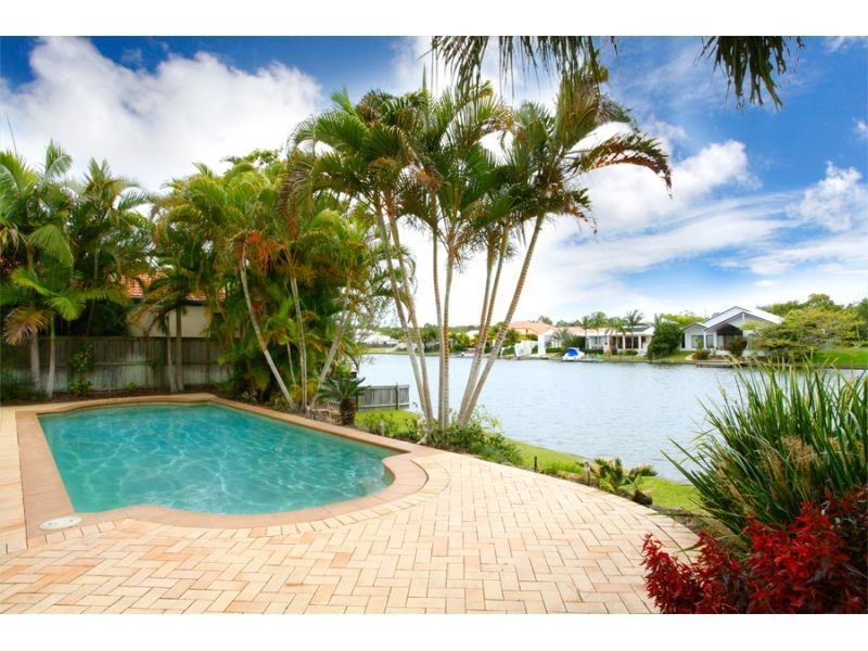 8 Masthead Quay, Noosa Waters QLD 4566
