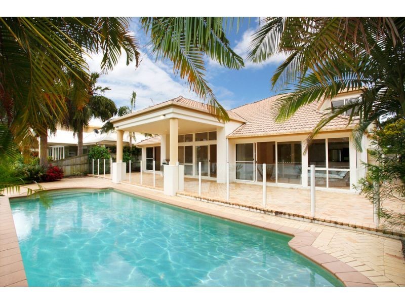 8 Masthead Quay, Noosa Waters QLD 4566