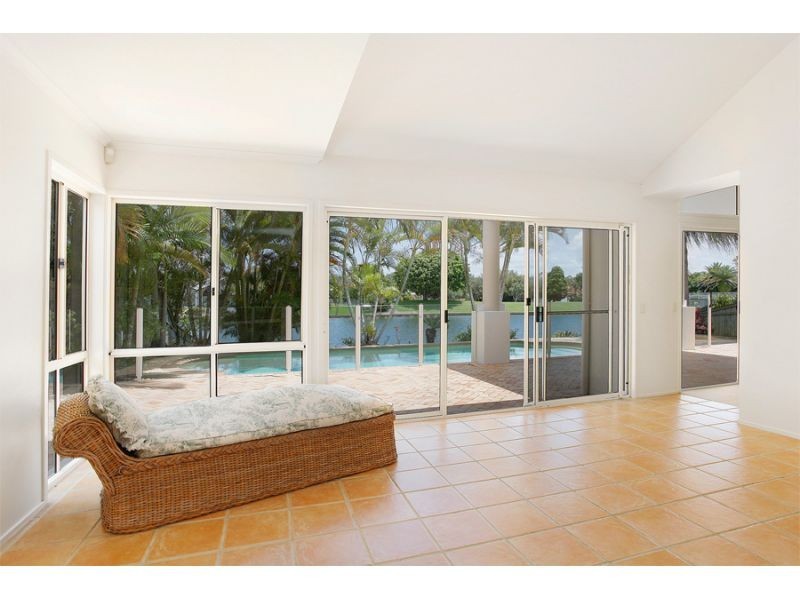 8 Masthead Quay, Noosa Waters QLD 4566