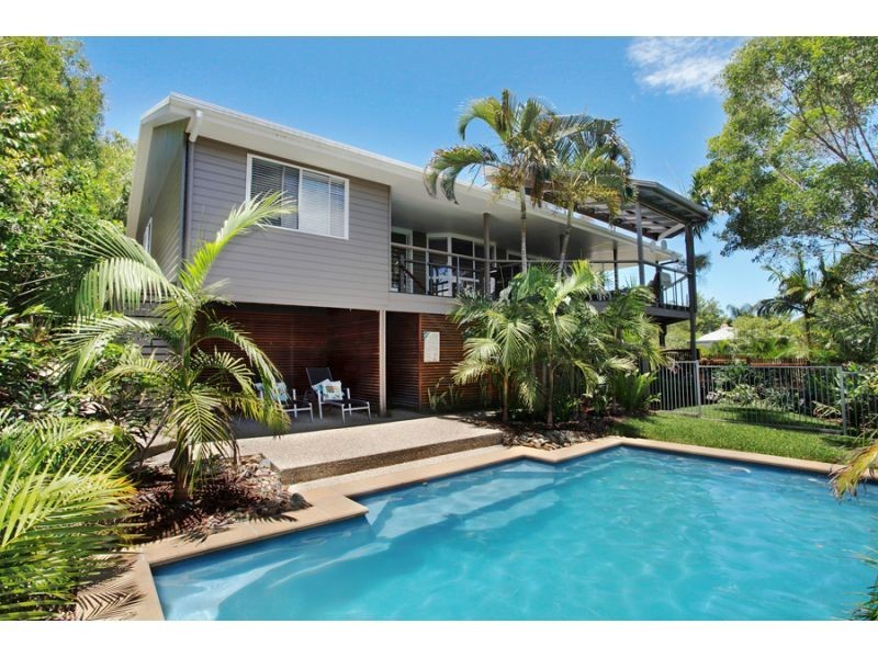 25 Hardy Street, Sunrise Beach QLD 4567