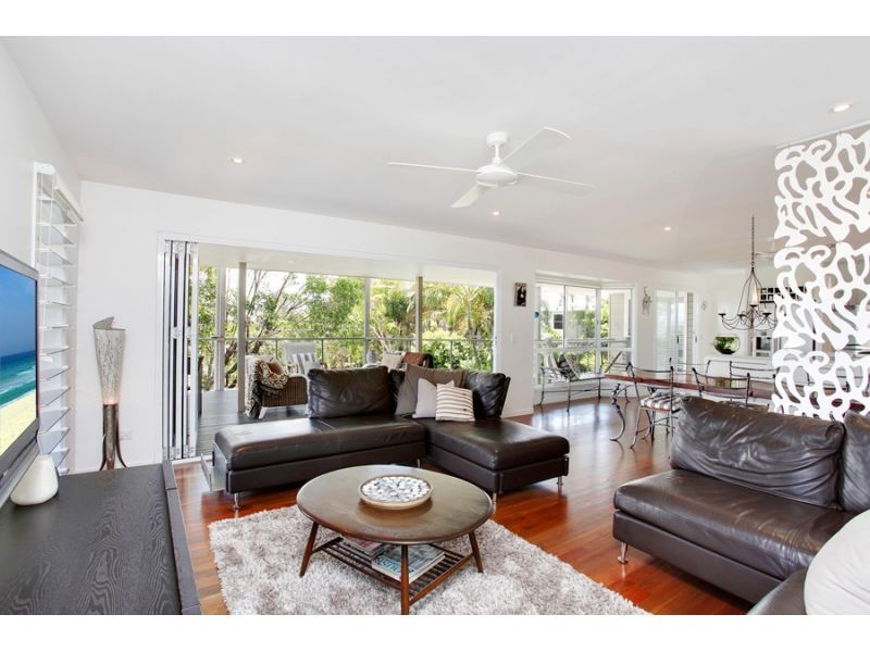 25 Hardy Street, Sunrise Beach QLD 4567