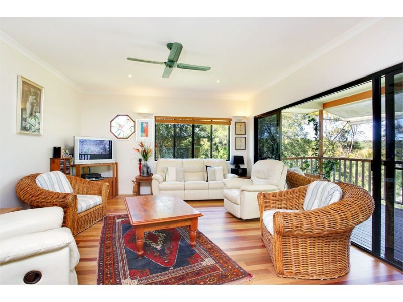 8 Mirrabook Court, Noosa Heads QLD 4567