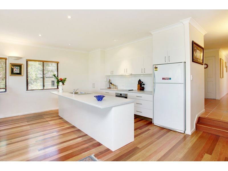 8 Mirrabook Court, Noosa Heads QLD 4567