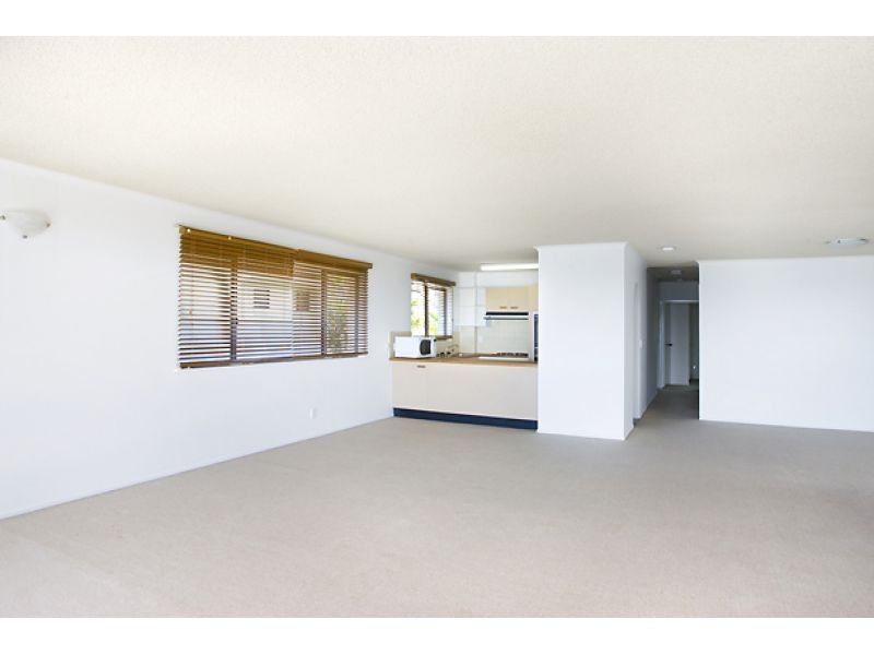 3, 5 Tingira Crescent, Sunrise Beach QLD 4567