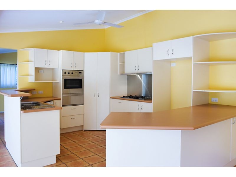 10 Samara Place, Noosa Heads QLD 4567