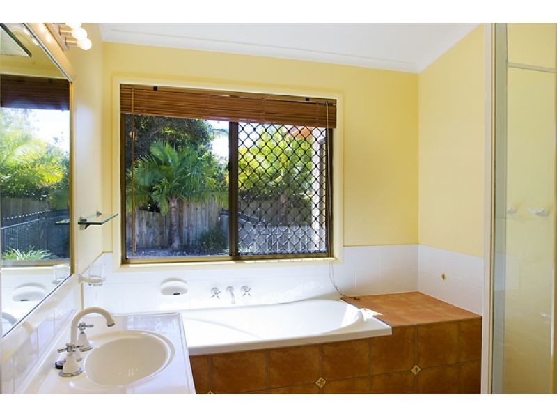 10 Samara Place, Noosa Heads QLD 4567