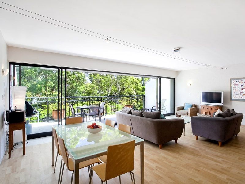 2, 30 Alderly Terrace, Little Cove QLD 4567