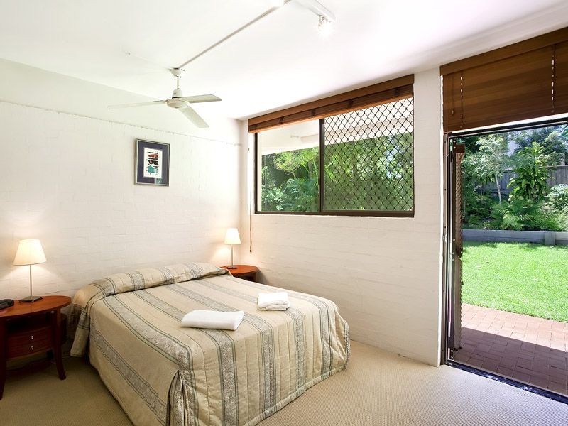 2, 30 Alderly Terrace, Little Cove QLD 4567
