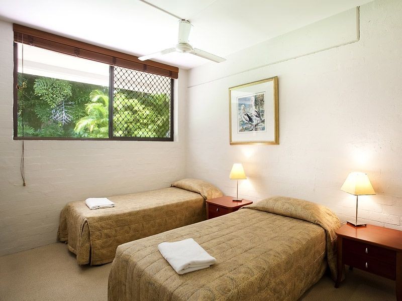 2, 30 Alderly Terrace, Little Cove QLD 4567