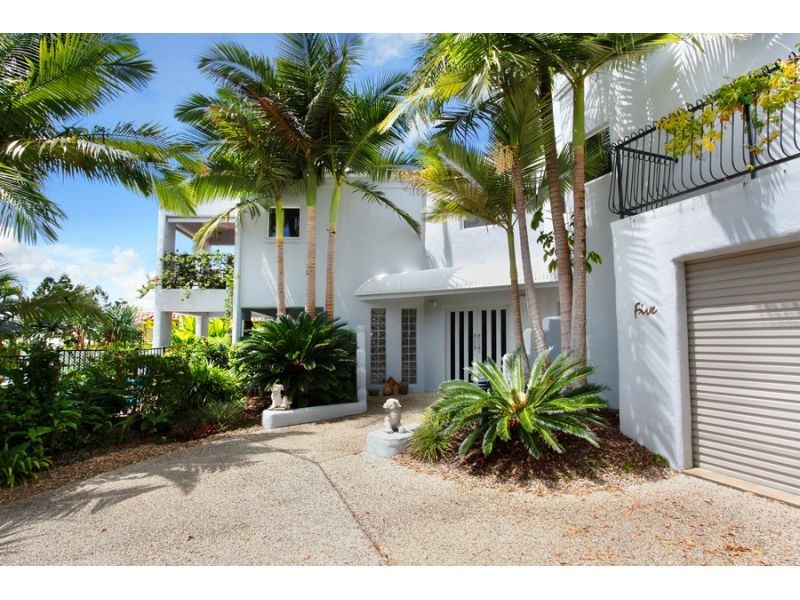 5 Tangmere Court, Noosa Heads QLD 4567