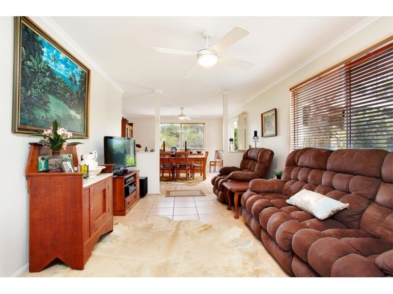 20 Dayspring Street, Sunrise Beach QLD 4567