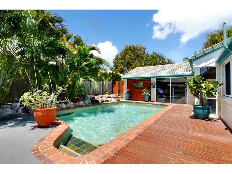 20 Dayspring Street, Sunrise Beach QLD 4567