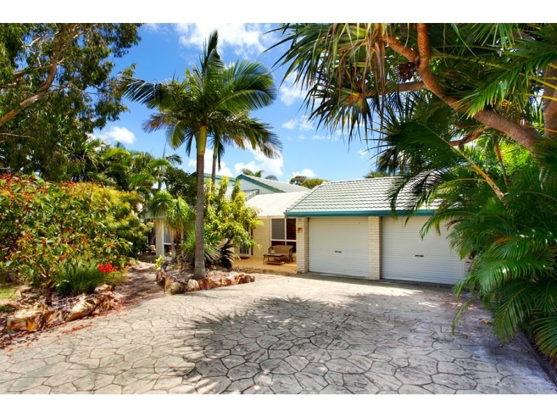 20 Dayspring Street, Sunrise Beach QLD 4567