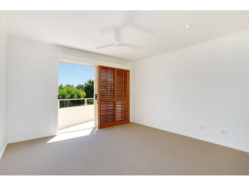 1, 13 Bluefin Court, Noosa Waters QLD 4566