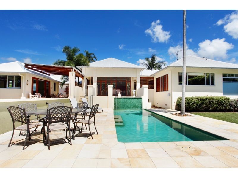 8 Habitat Place, Noosa Heads QLD 4567