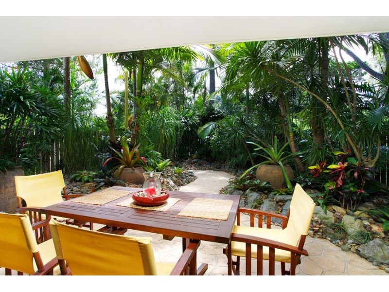 6, 28 Viewland Drive, Noosa Heads QLD 4567