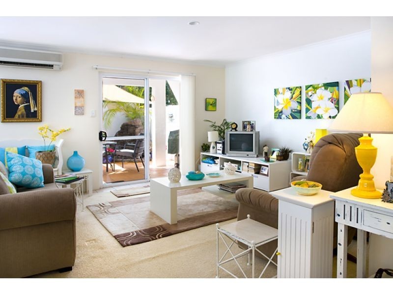 2, 5 Stillwater Place, Noosaville QLD 4566